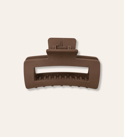 Rizo hårklämma medium i chocolate, matt med säkert grepp för alla hårtyper